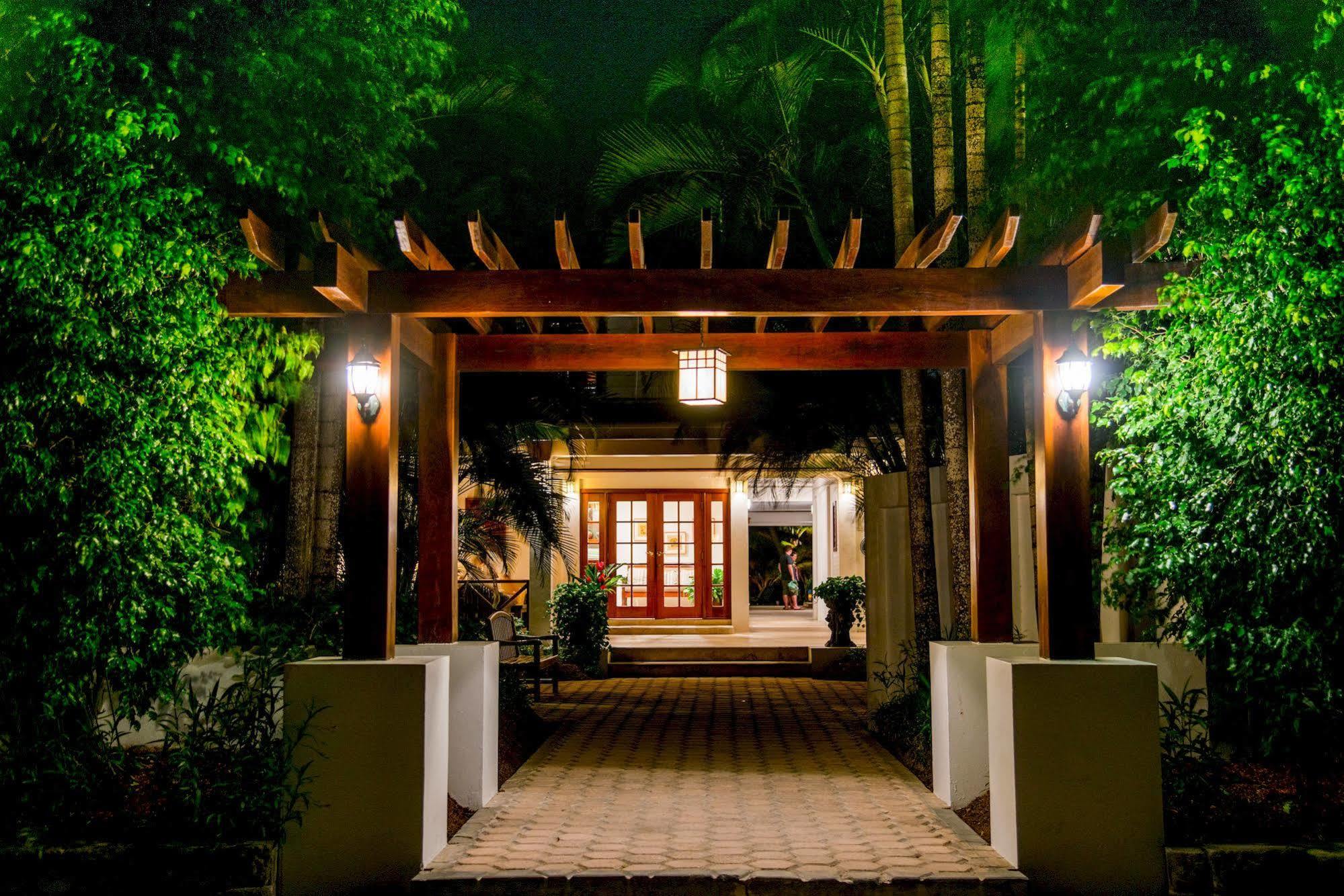 Victoria House Resort & Spa San Pedro  Ngoại thất bức ảnh